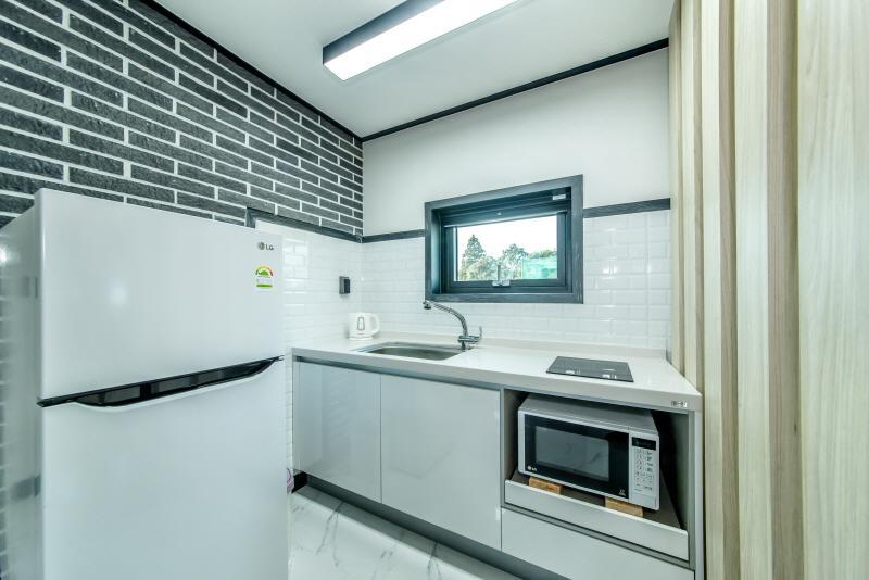 Jeju Skyhill Pension ซอกวีโพ ภายนอก รูปภาพ