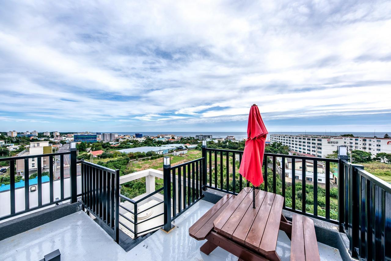 Jeju Skyhill Pension ซอกวีโพ ภายนอก รูปภาพ